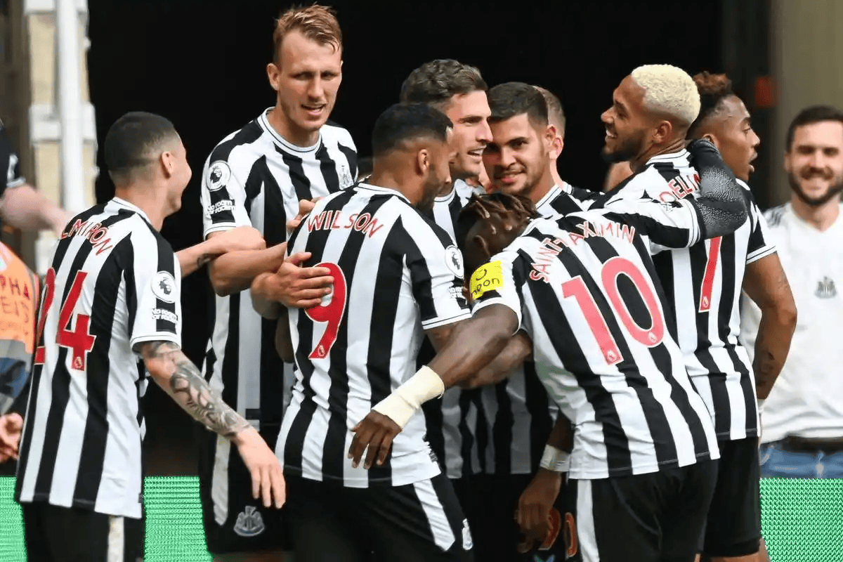 纽卡斯尔主场迎战欧冠黑马，卡拉巴赫客场寻求突破